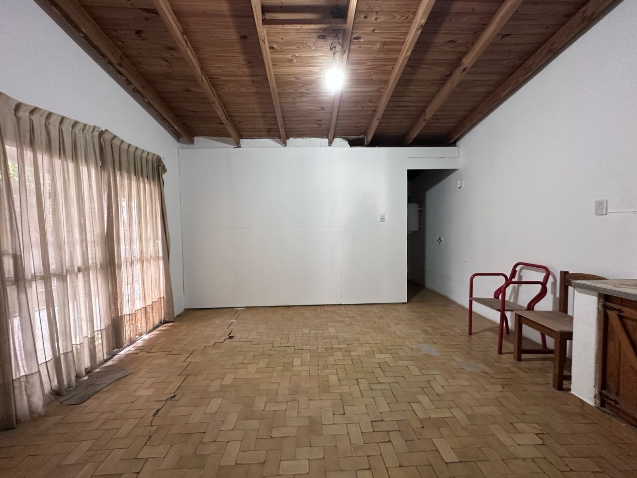 CASA 3 AMBIENTES | ITUZAINGO NORTE | Acepta permuta departamento CABA