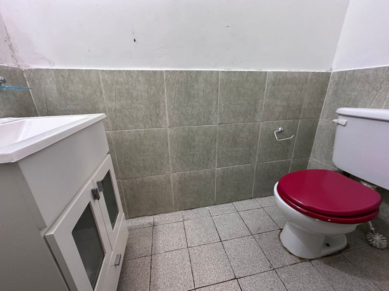 CASA 4 AMBIENTES CASTELAR NORTE