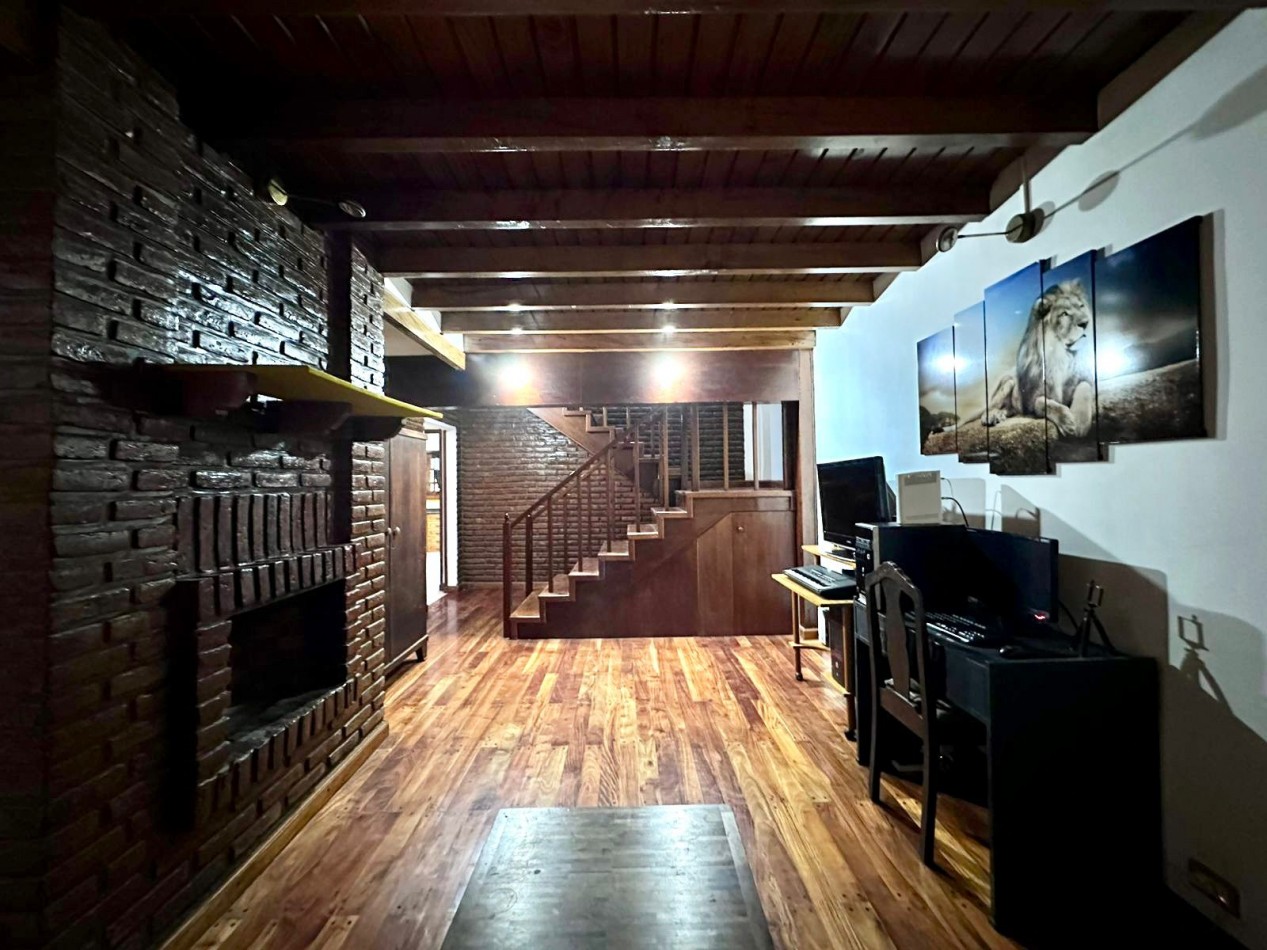 Casa 7 ambientes en Ituzaingo Norte