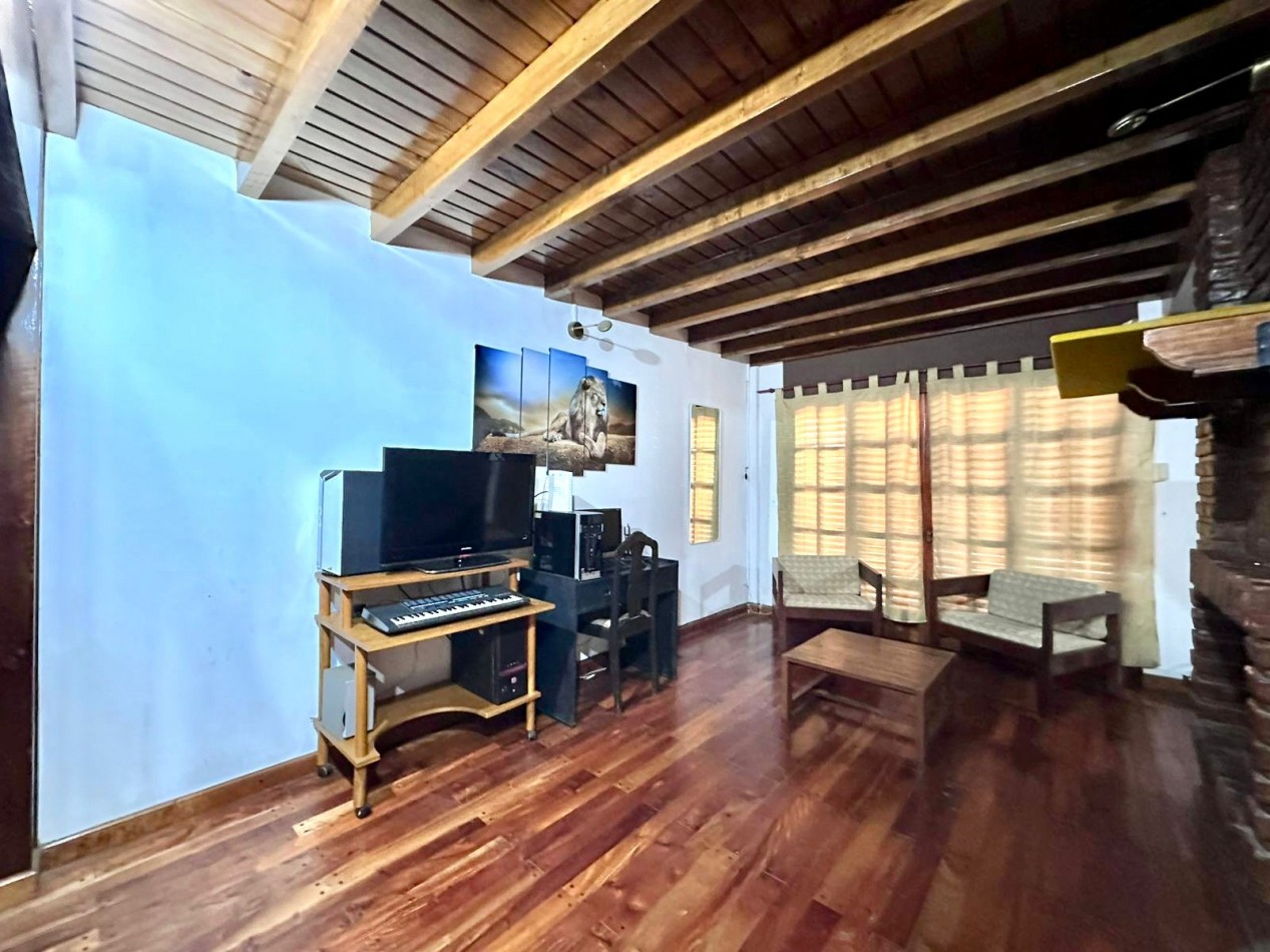 Casa 7 ambientes en Ituzaingo Norte