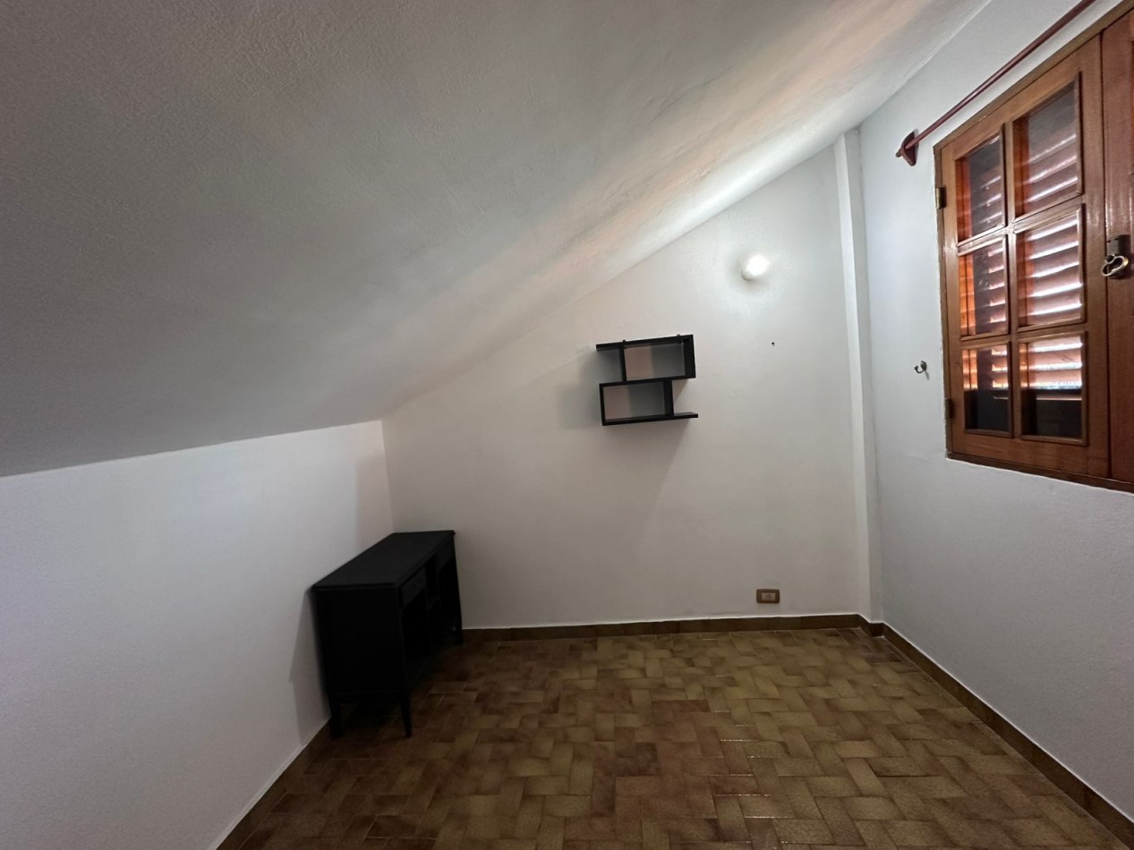 Casa 7 ambientes en Ituzaingo Norte