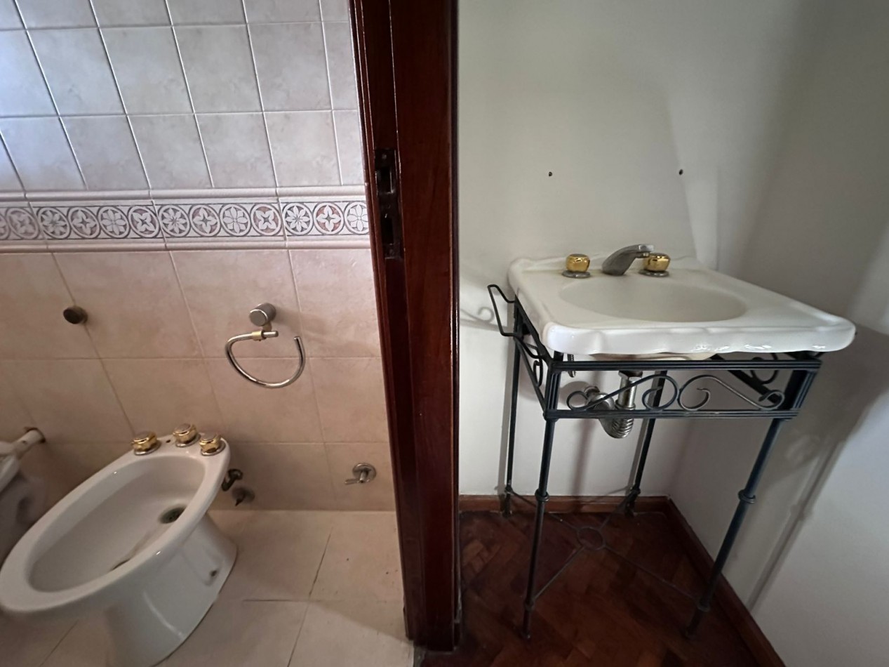 Casa 7 ambientes en Ituzaingo Norte