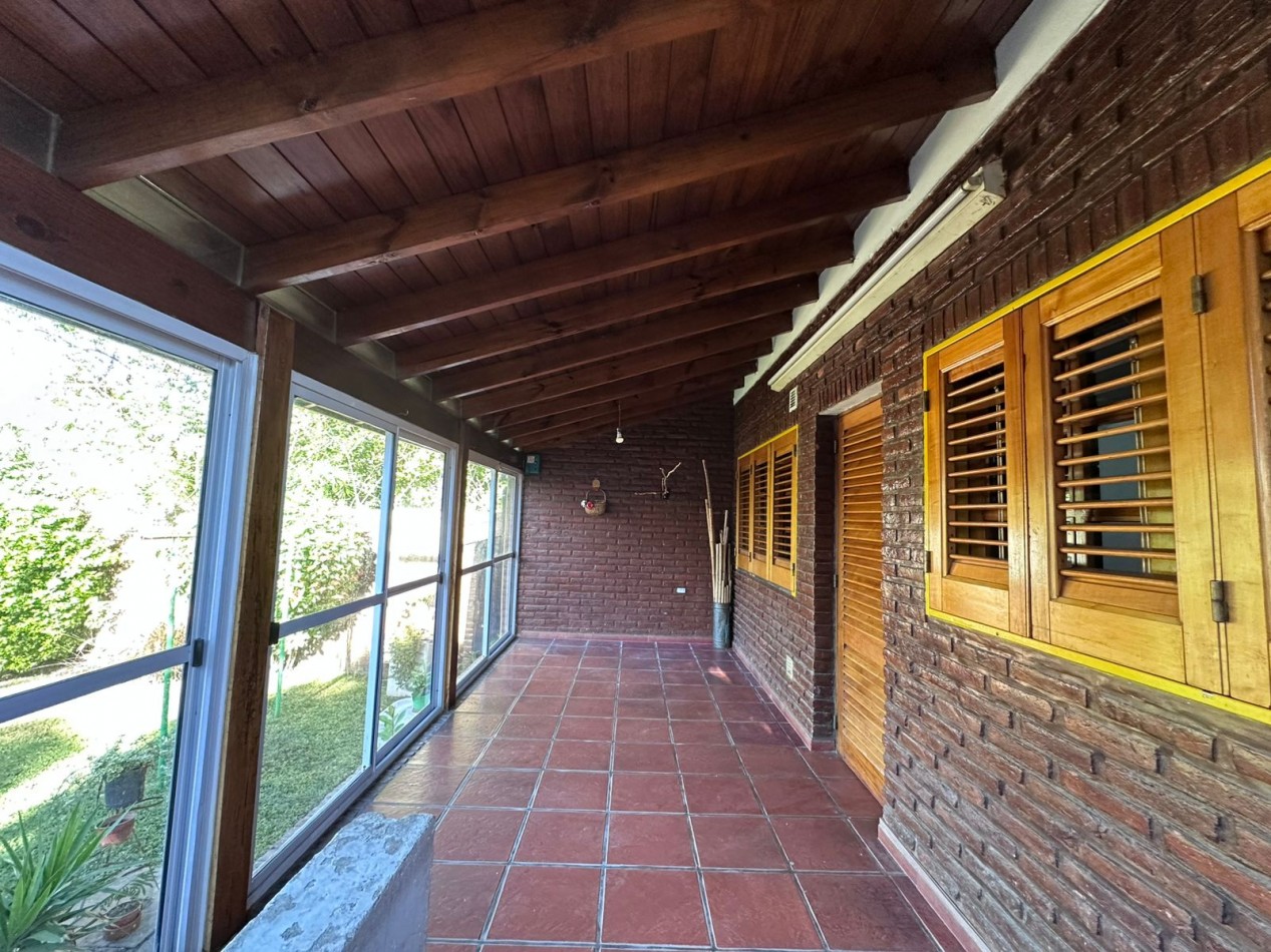 Casa 7 ambientes en Ituzaingo Norte