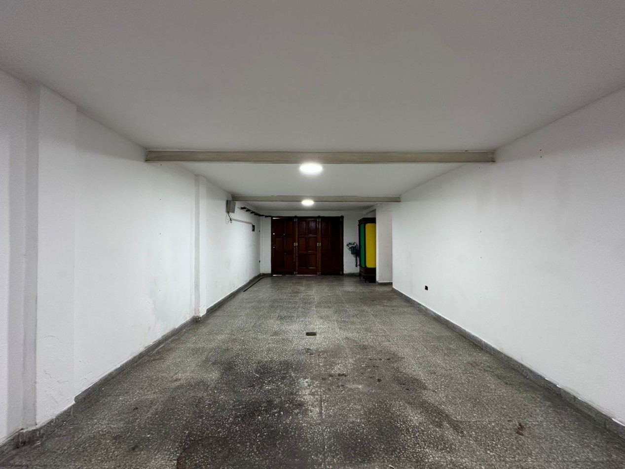 Casa 7 ambientes en Ituzaingo Norte