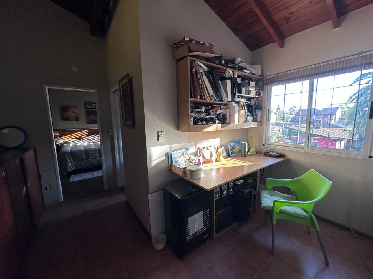 CASA 5 AMBIENTES CON PILETA | CASTELAR NORTE