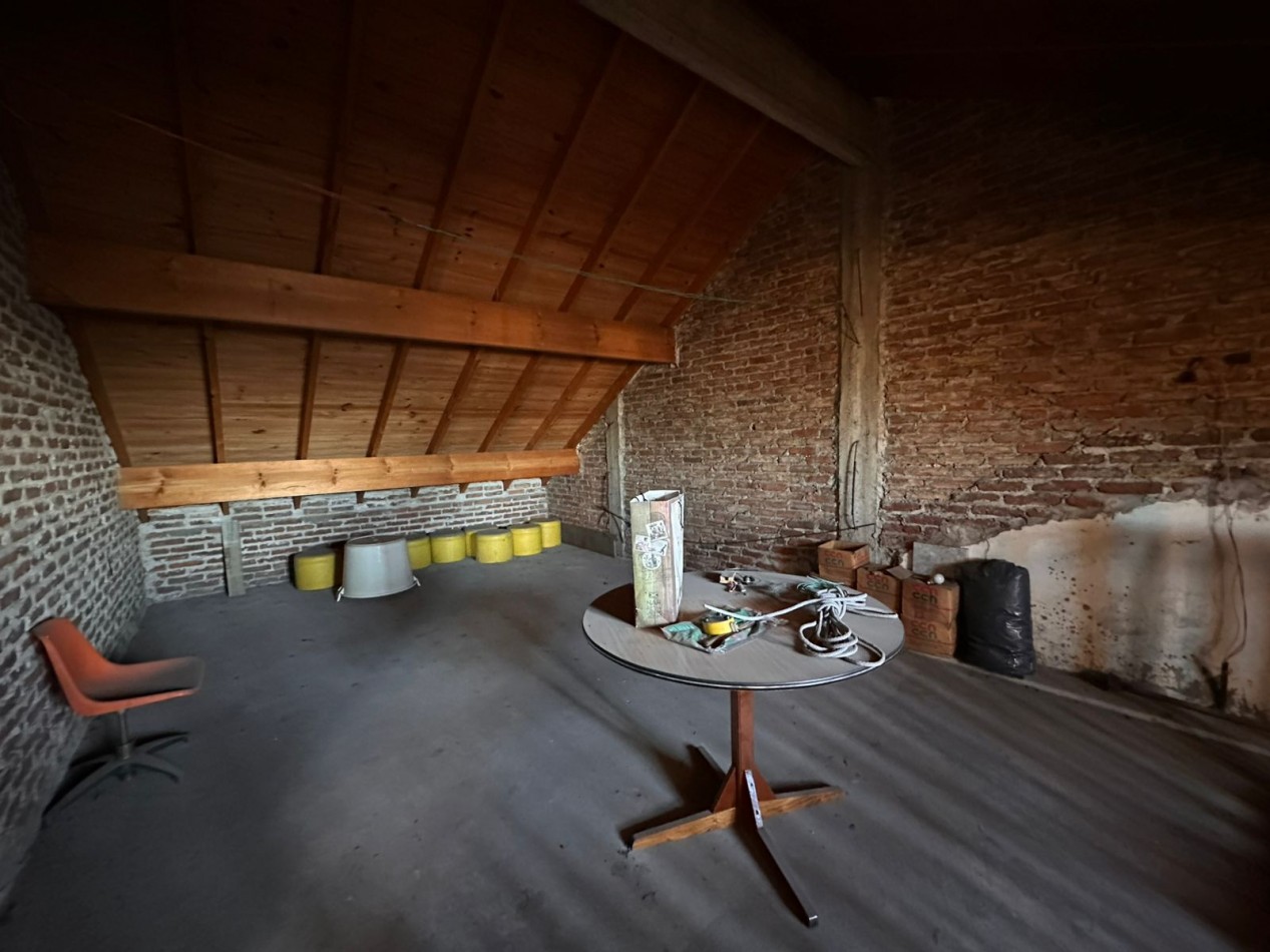 Oportunidad unica en Castelar Norte - Ideal vivienda con local comercial o inversion
