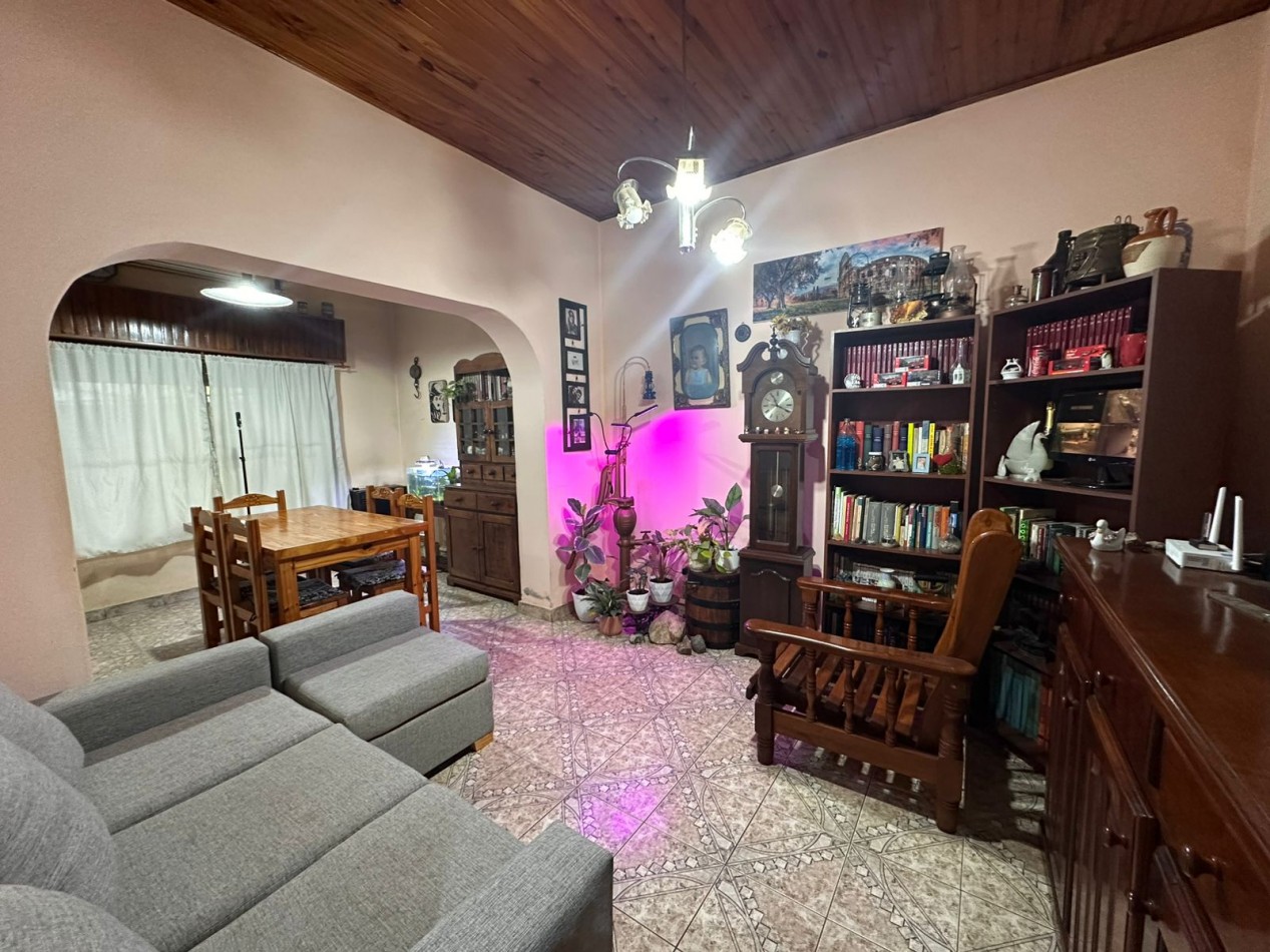 CASA 5 AMBIENTES EN PASO DEL REY 