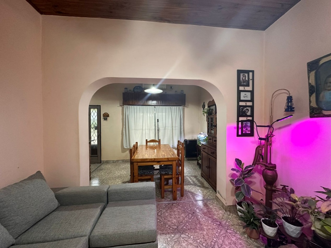 CASA 5 AMBIENTES EN PASO DEL REY 