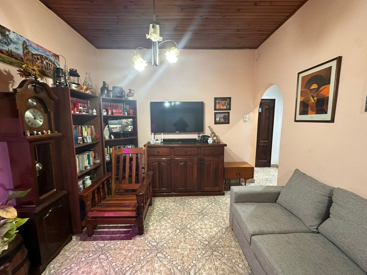 CASA 5 AMBIENTES EN PASO DEL REY 