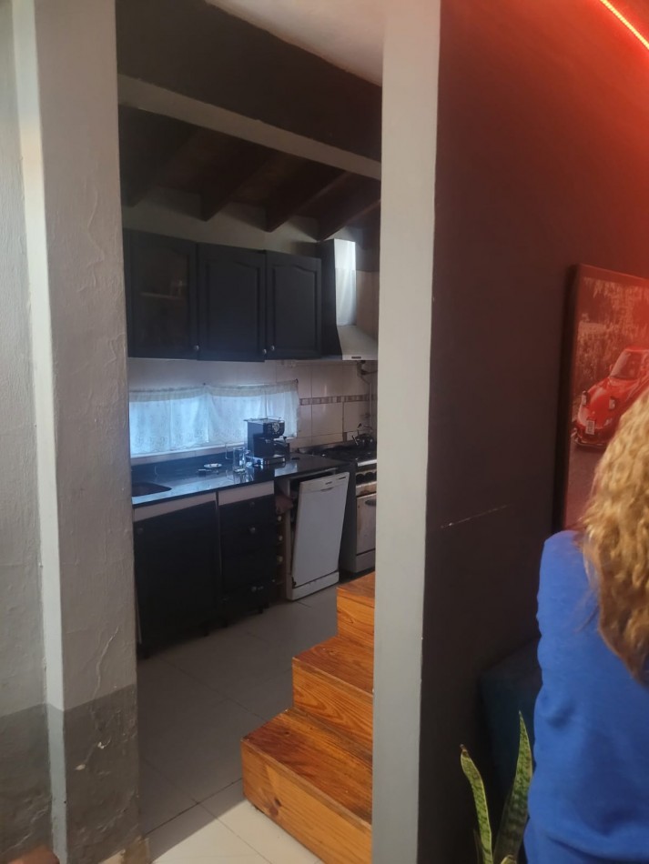 Casa y 2 Deptos en Castelar Norte - Ideal Renta 