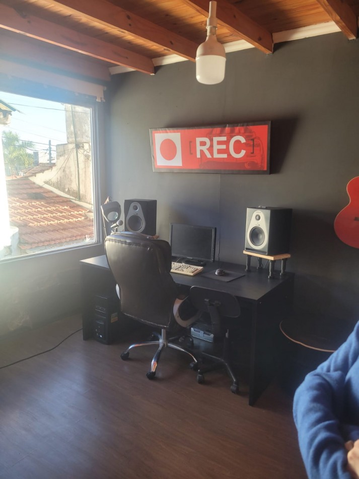 Casa y 2 Deptos en Castelar Norte - Ideal Renta 