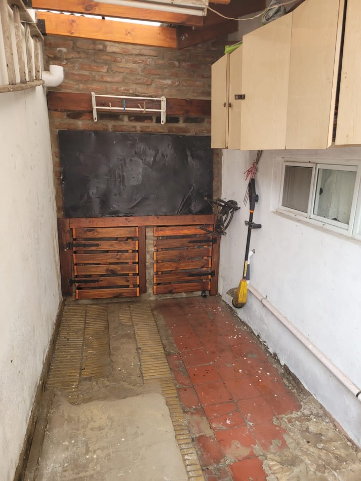 Casa y 2 Deptos en Castelar Norte - Ideal Renta 