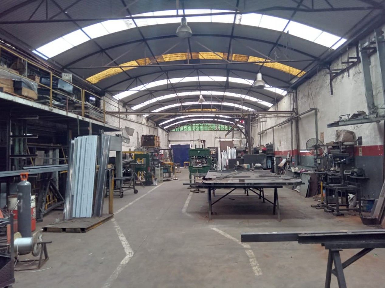 GALPON INDUSTRIAL ITUZAINGO A MTS ACCESO OESTE