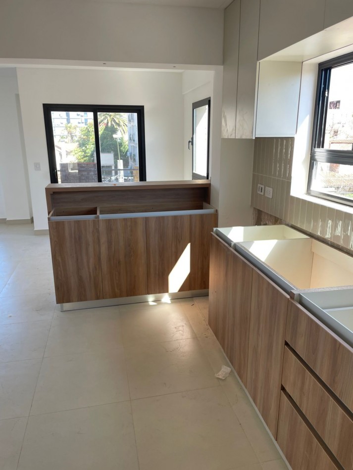 DEPARTAMENTO 3 AMBIENTES CON COCHERA A ESTRENAR ITUZAINGO CENTRO