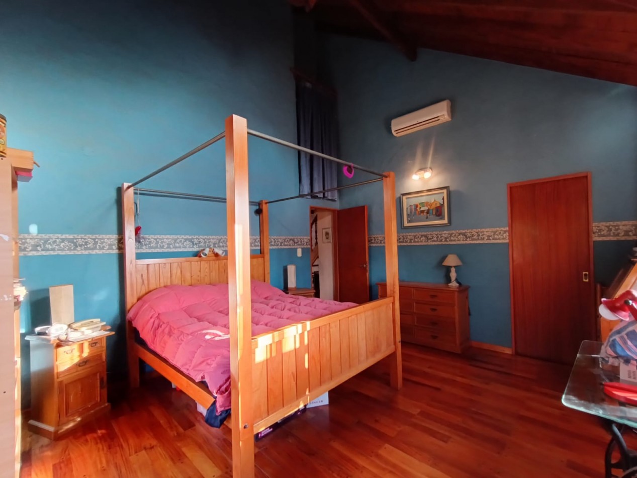 Venta casa 5 ambientes amplio parque