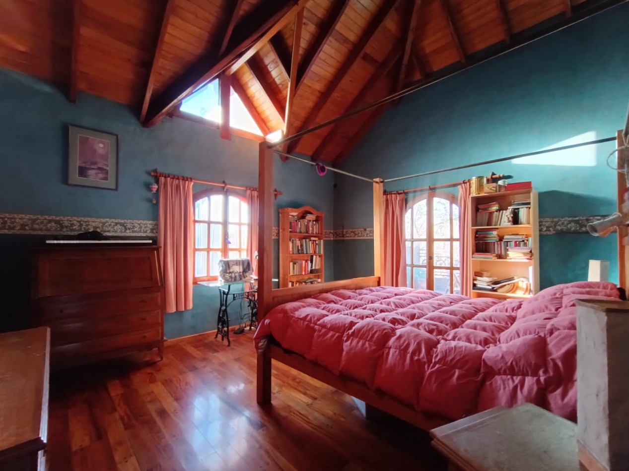 Venta casa 5 ambientes amplio parque