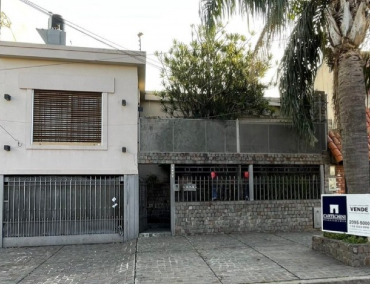 VENTA CASA 5 AMBIENTES CASTELAR NORTE