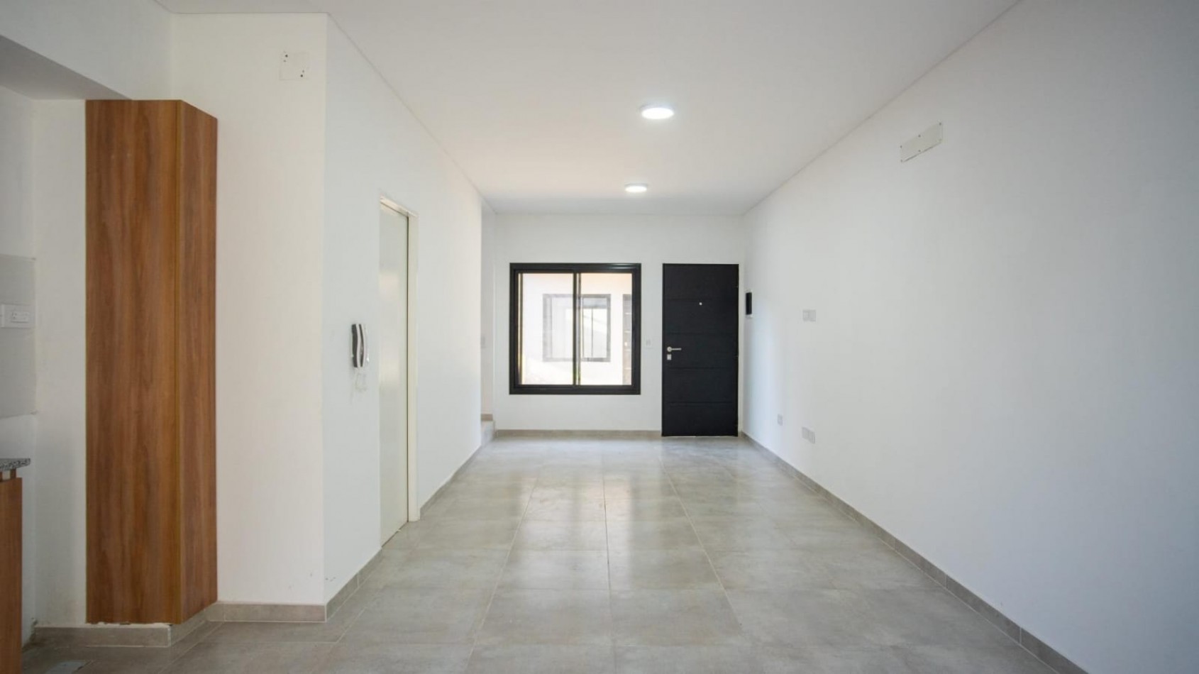 DUPLEX 3 AMBIENTES EN COMPLEJO CERRADO ITUZAINGO SUR