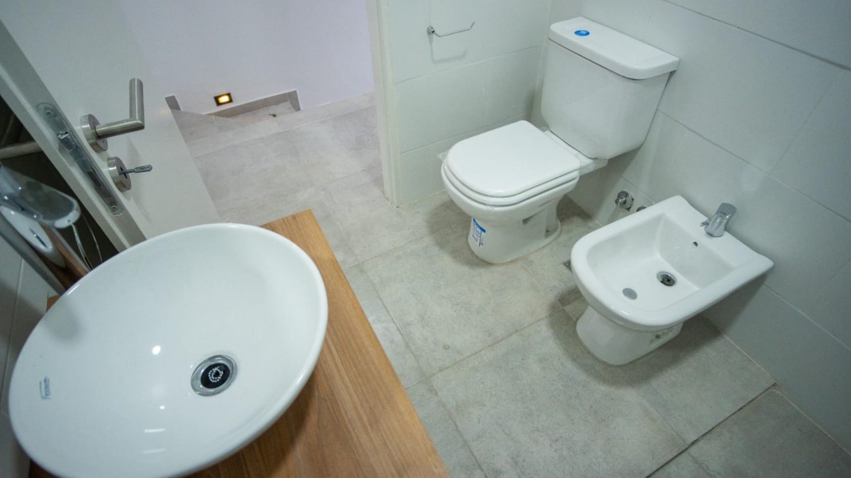 DUPLEX 3 AMBIENTES EN COMPLEJO CERRADO ITUZAINGO SUR
