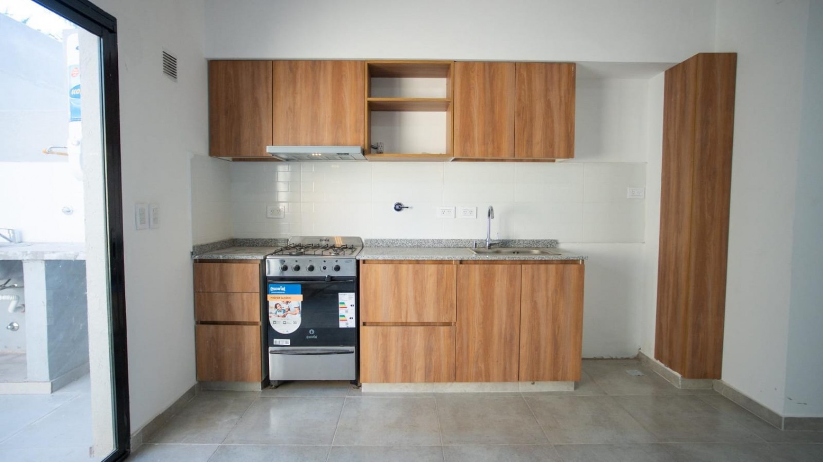 DUPLEX 3 AMBIENTES EN COMPLEJO CERRADO ITUZAINGO SUR