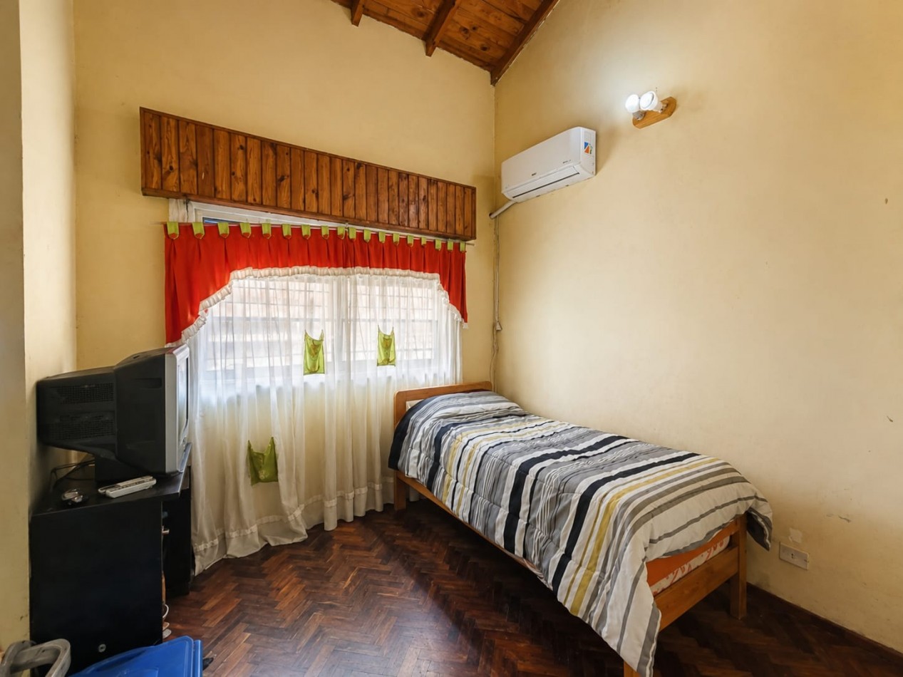 Venta Casa 4 amb Moron APTO CREDITO