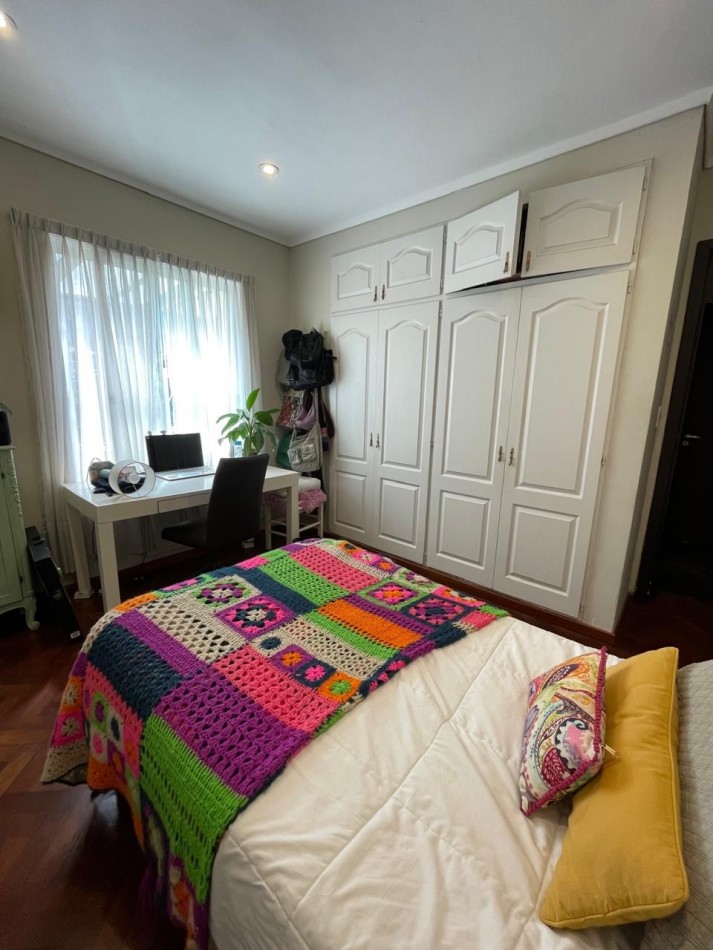 Venta casa Castelar Norte 5 ambientes