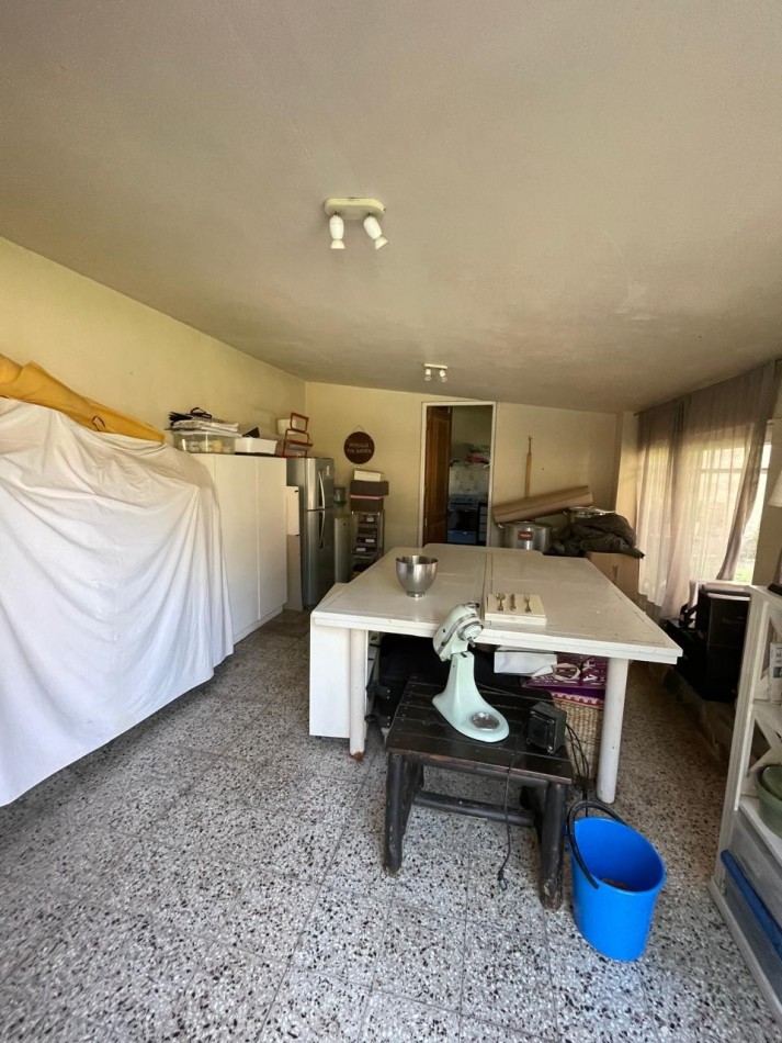 Venta casa Castelar Norte 5 ambientes