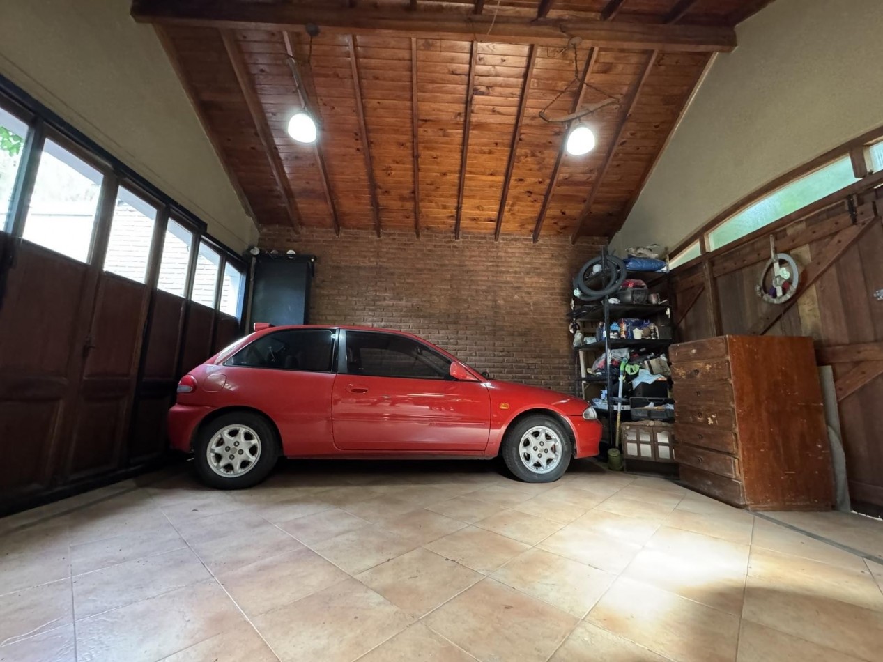 Venta casa Castelar 5 ambientes