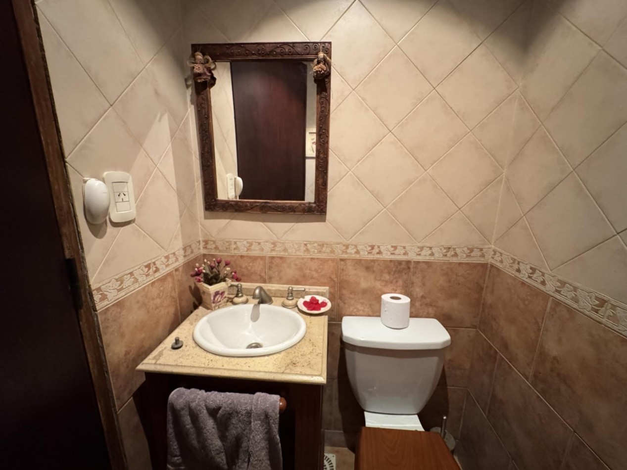 Venta casa Castelar 5 ambientes