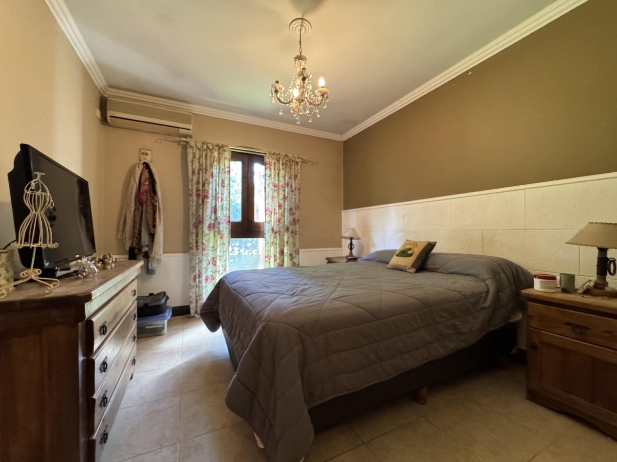 Venta casa Castelar 5 ambientes
