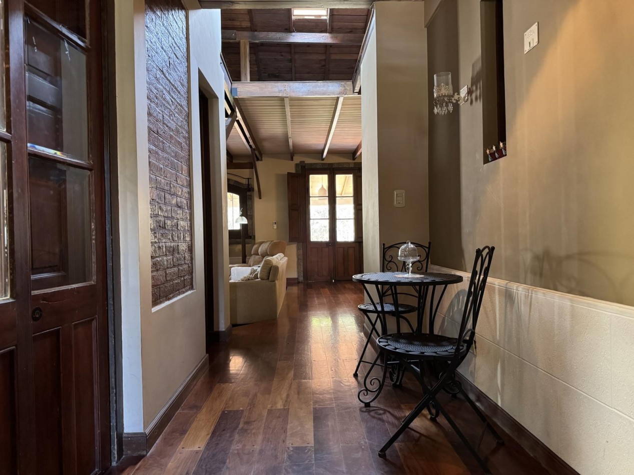 Venta casa Castelar 5 ambientes