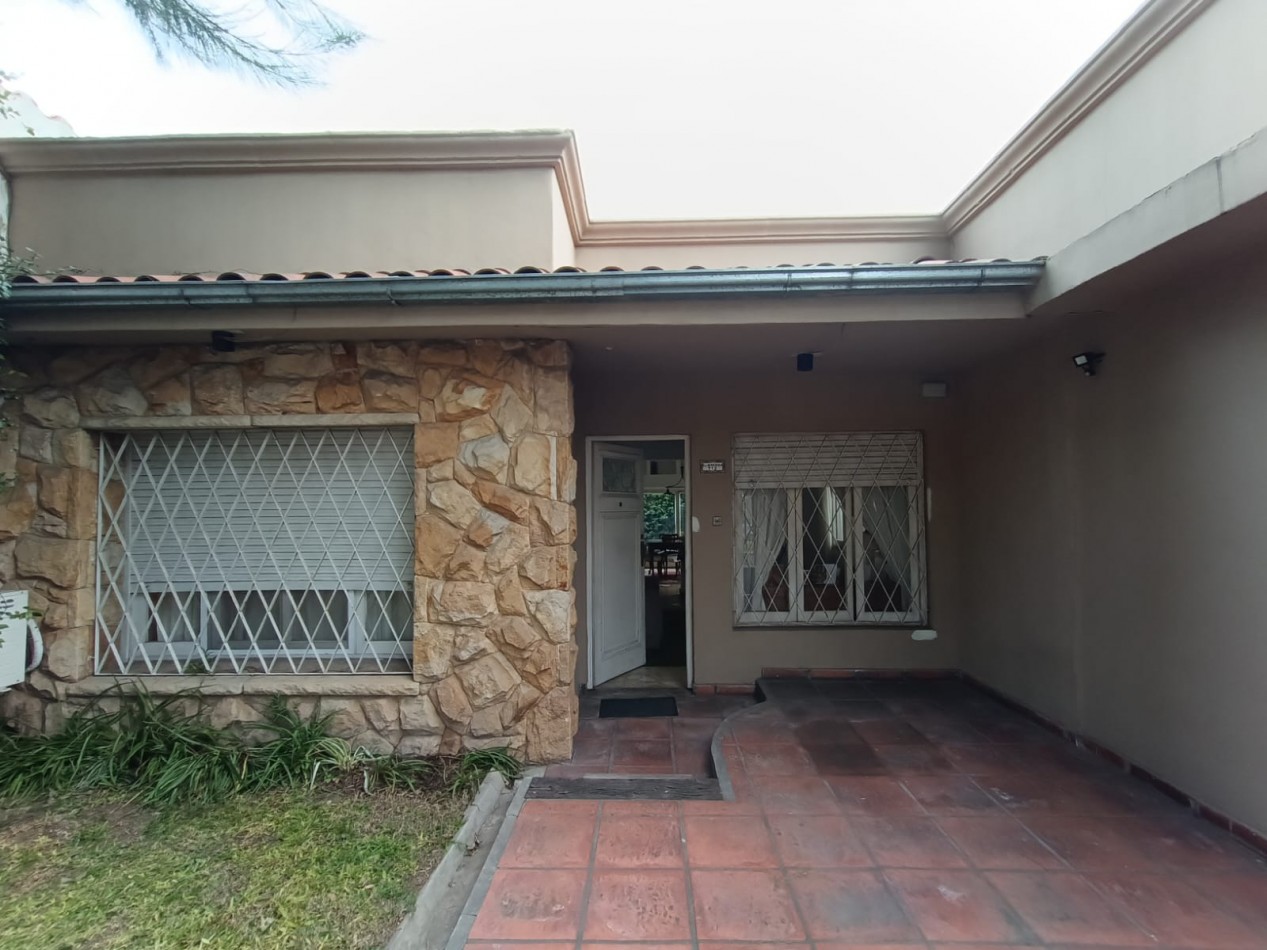 Venta Casa 3 ambientes Ituzaingo Norte 