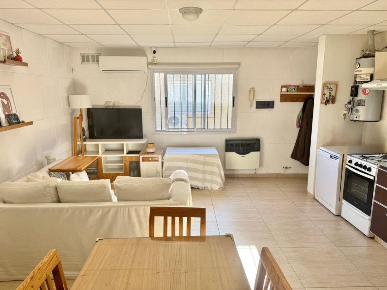 Venta departamento 3 ambientes Castelar norte