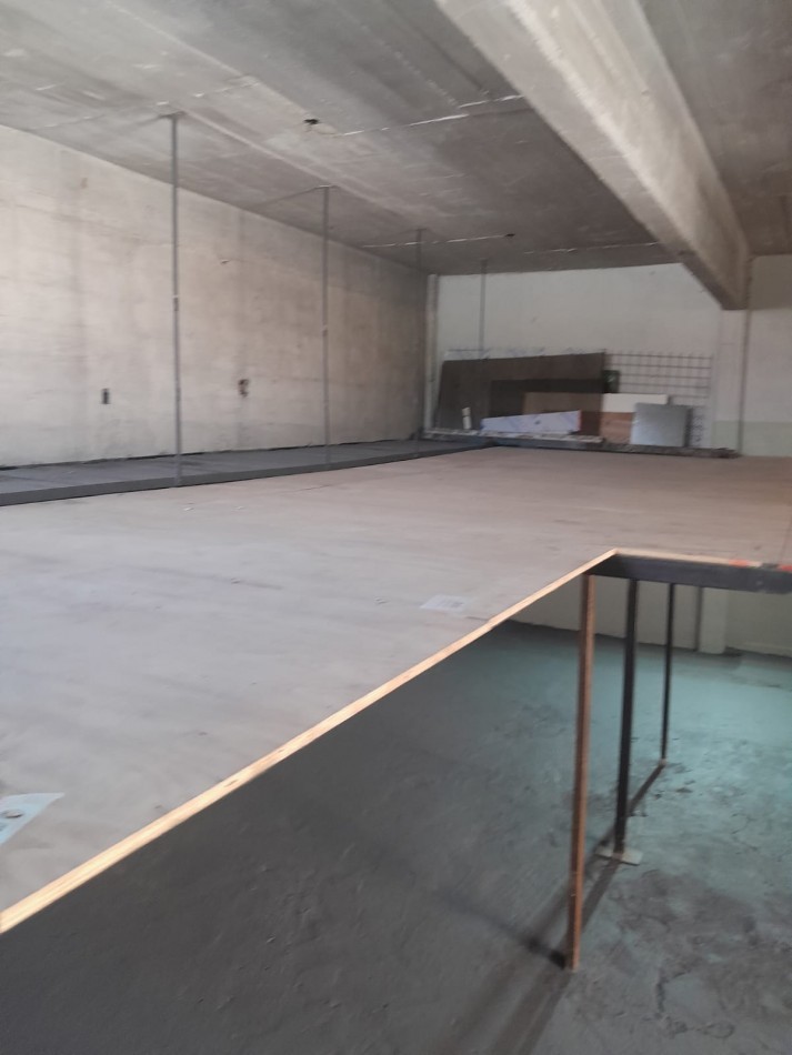 VENTA GALPON DEPOSITO EN PH ZONA PALOMAR 