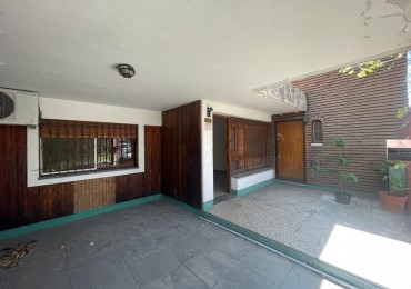 Casa con Pileta Castelar Norte