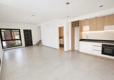 Venta Duplex 4 amb con fondo y cochera