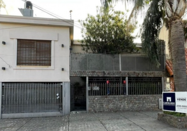 VENTA CASA 5 AMBIENTES CASTELAR NORTE