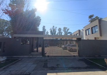 Alquiler Duplex 3 ambientes Udaondo c/ cochera